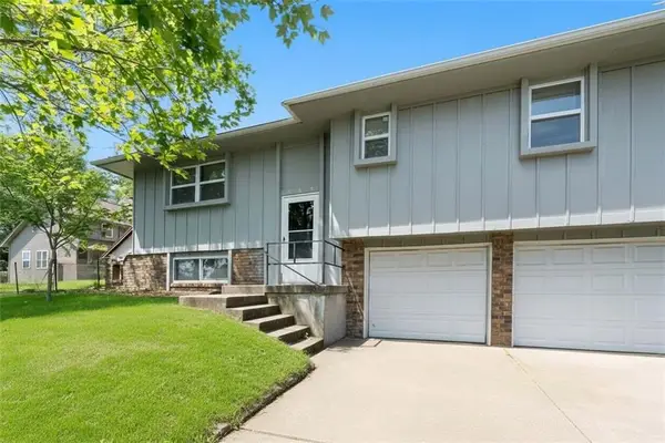 102 Cooper Street, Buckner, MO 64016