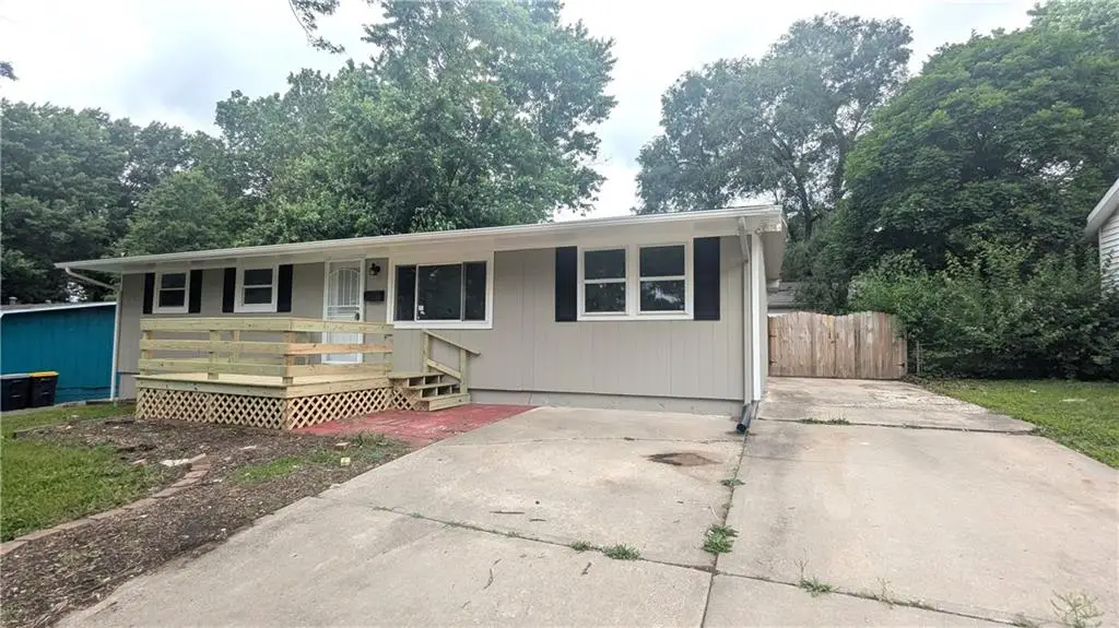 8602 E 91st Terrace, Kansas City, MO 64138 - #1