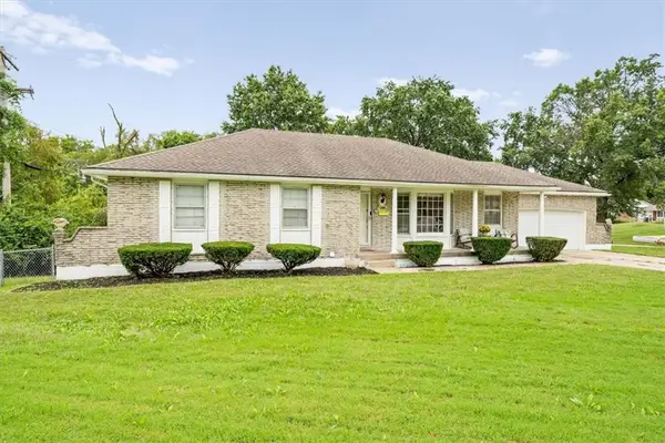 8701 Evanston Avenue, Raytown, MO 64138