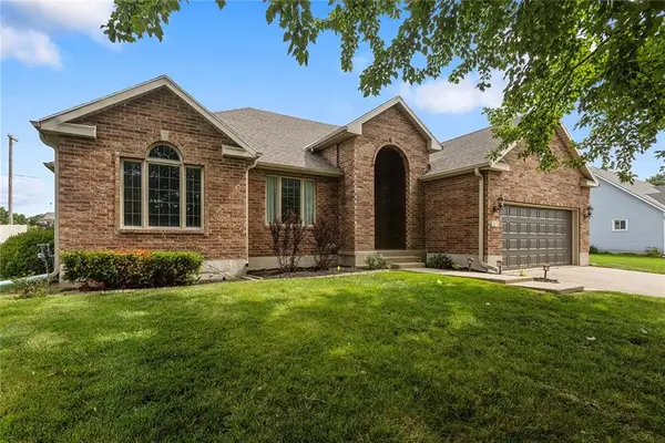 605 W Kirkpatrick Street, Odessa, MO 64076
