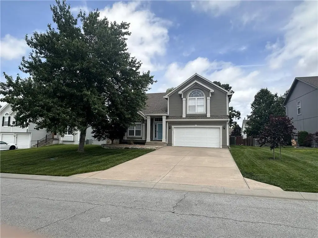908 SE 15th Street, Lees Summit, MO 64081 - #1