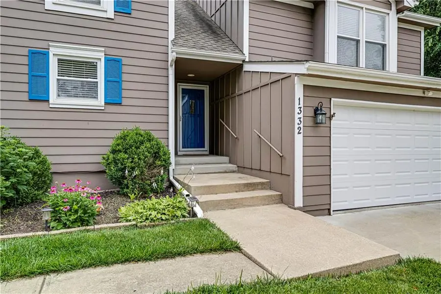1332 E 154th Street, Olathe, KS 66062 - #3