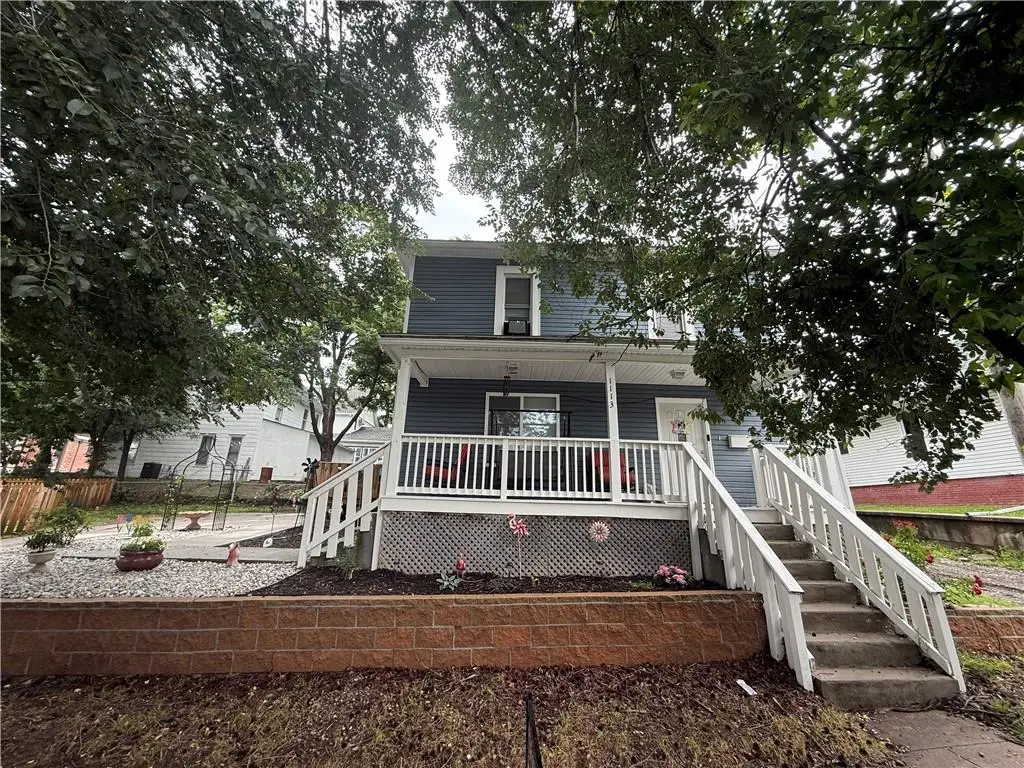 1113 N 18th Street, Saint Joseph, MO 64501 - #1