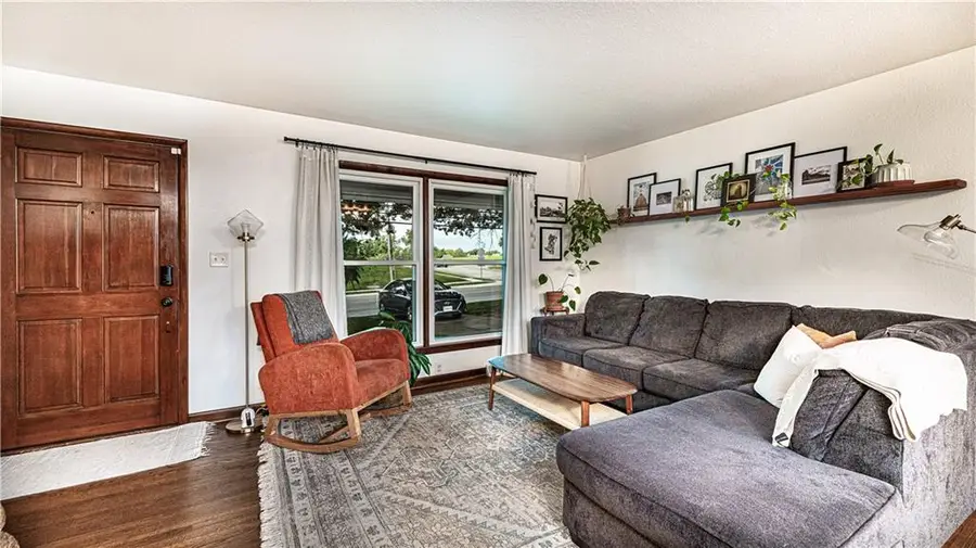 608 NW O'brien Road, Lees Summit, MO 64063 - #3