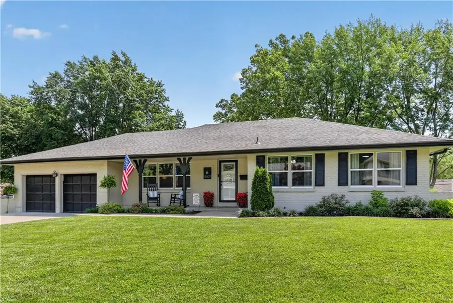 6107 Harvard Avenue, Raytown, MO 64133 - #2