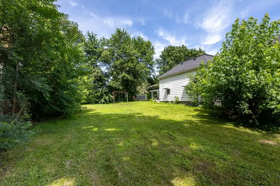 211 W Nebraska Avenue, Saint Joseph, MO 64504 - #2