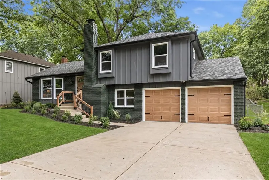 9724 Slater Lane, Overland Park, KS 66212 - #3