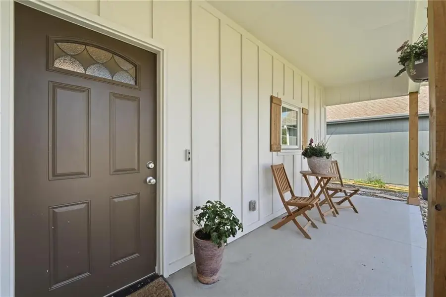 409 NE Ash Street, Oak Grove, MO 64075 - #3