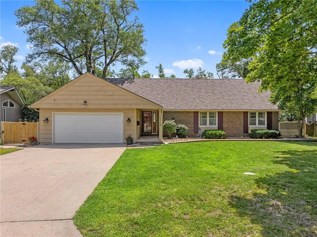 10719 Cypress Avenue, Kansas City, MO 64137 - #1