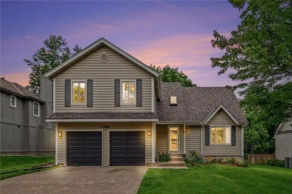 1366 E Meadow Lane, Olathe, KS 66062