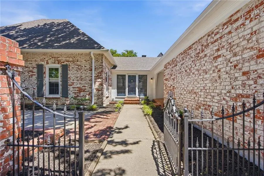 10240 Conser Street, Overland Park, KS 66212 - #3