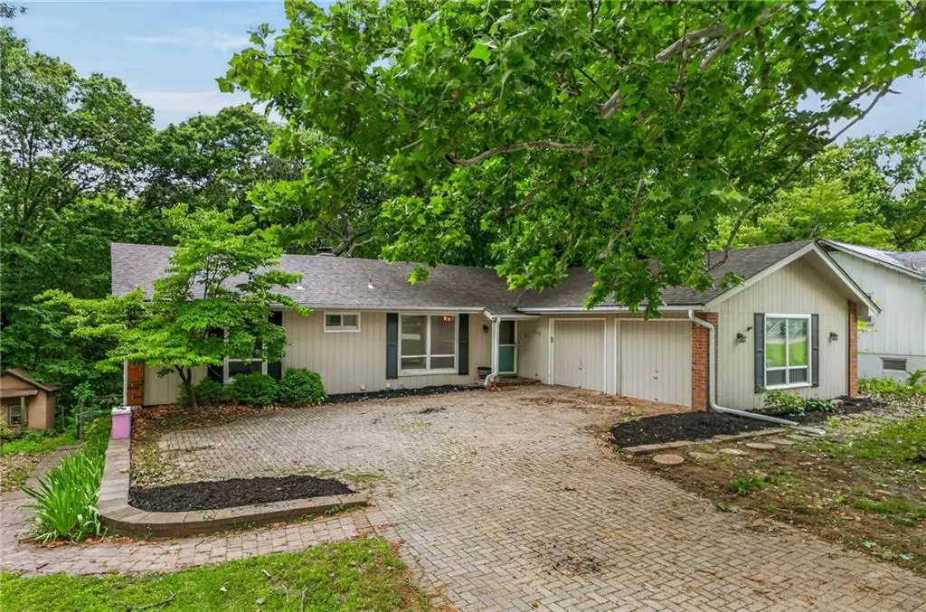 6512 NW Quail Run Drive, Kansas City, MO 64152 - #1
