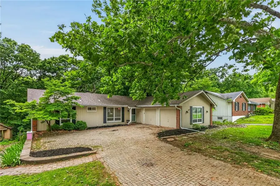 6512 NW Quail Run Drive, Kansas City, MO 64152 - #3