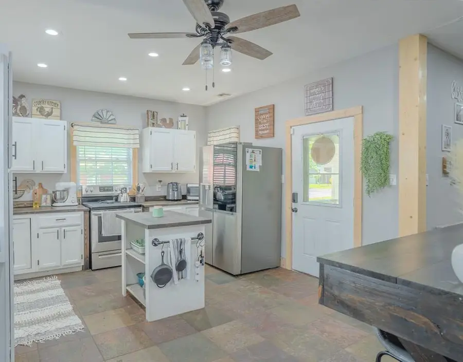 401 2nd Street, Uniontown, KS 66779 - #3