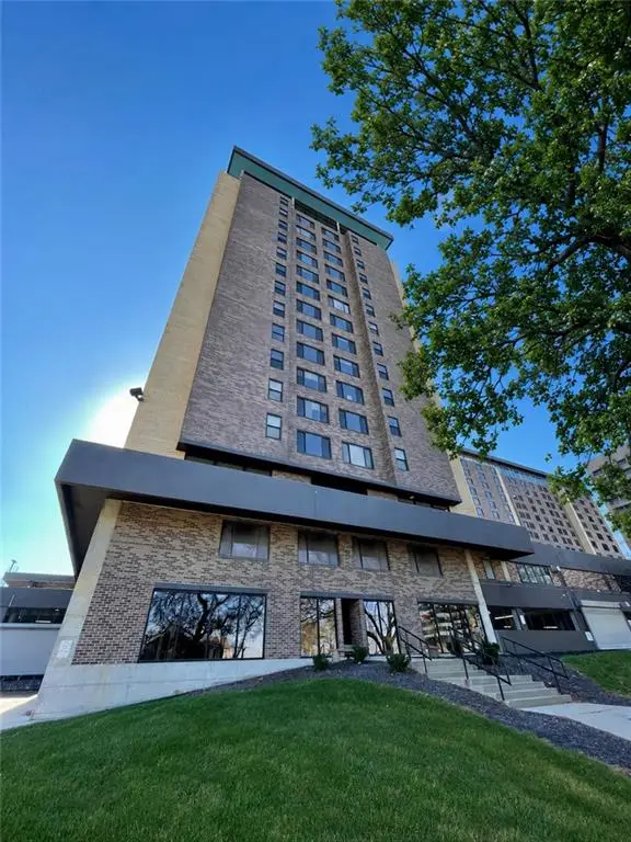 700 E 8th Street #4D, Kansas City, MO 64106 - #1