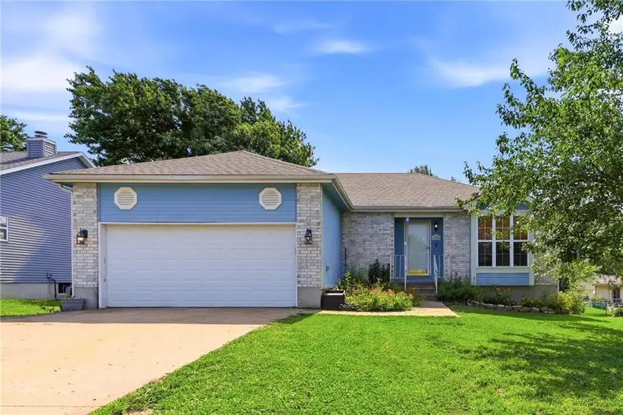 1204 Foxridge Drive, Warrensburg, MO 64093 - #3