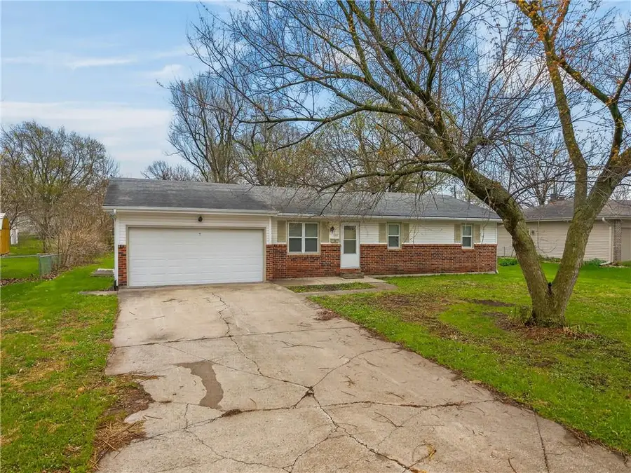 420 N Hunt Street, Cameron, MO 64429 - #3