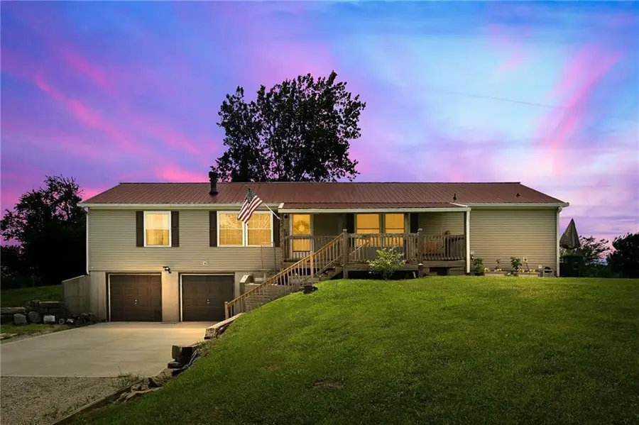 22812 S Valley Road, Pleasant Hill, MO 64080 - #2