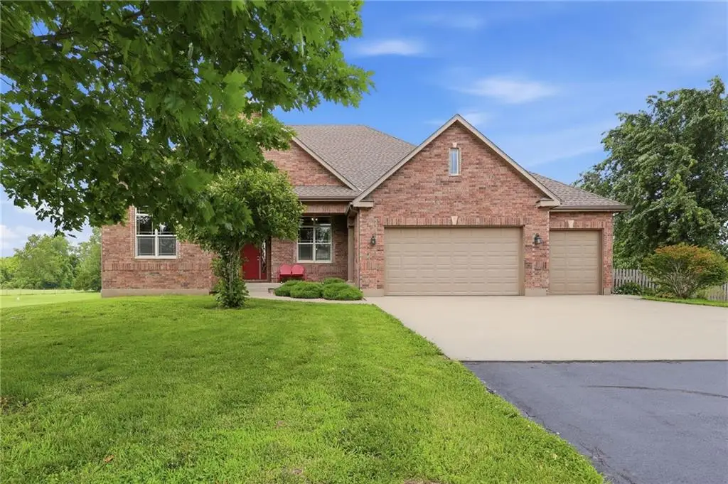 31502 E Heidelberger Road, Buckner, MO 64016 - #1