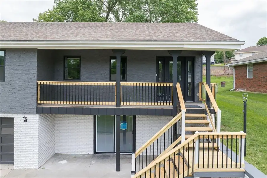 1905 Rosewood Terrace, Saint Joseph, MO 64503 - #2