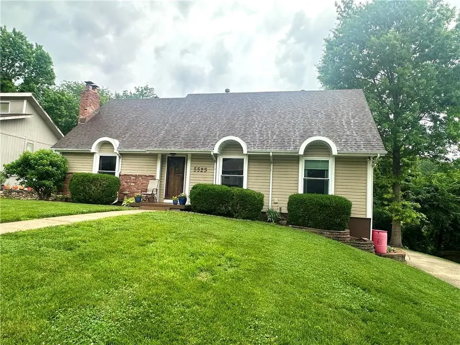 5523 NW Seminole Drive, Kansas City, MO 64152 - #3