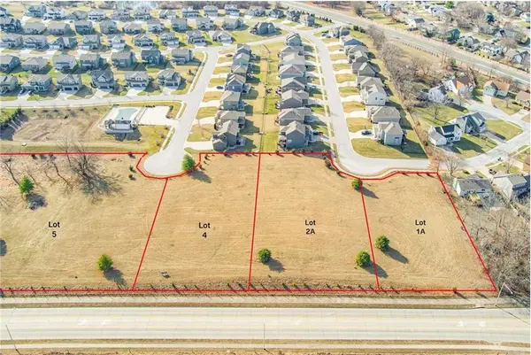 1708 NE Bluff Street, Lee's Summit, MO 64086