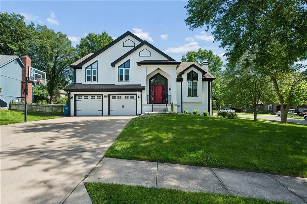 723 Cottonwood Lane, Liberty, MO 64068 - #1
