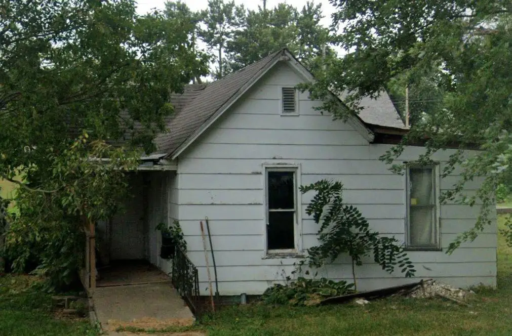 409 Chestnut Street, Tarkio, MO 64491 - #1