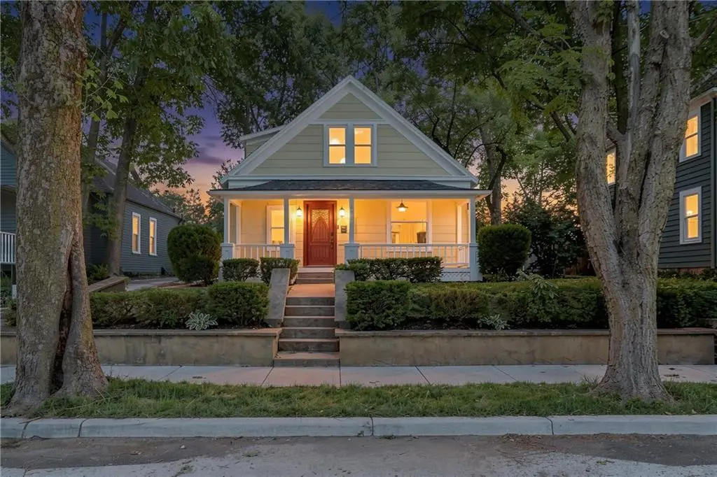 3920 Terrace Street, Kansas City, MO 64111 - #1
