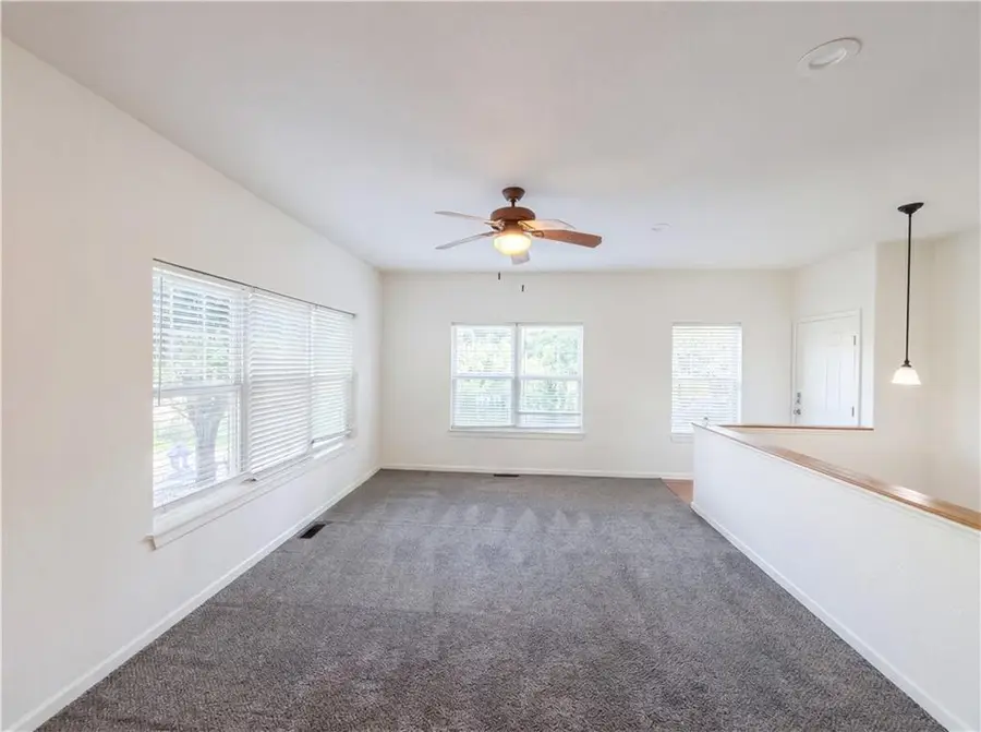 3407 Forest Avenue, Kansas City, MO 64109 - #3