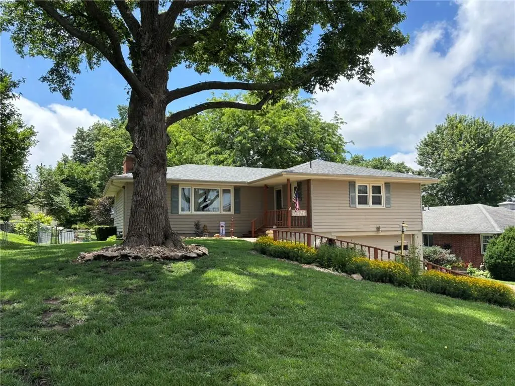 3426 Linda Lane, Saint Joseph, MO 64506 - #1