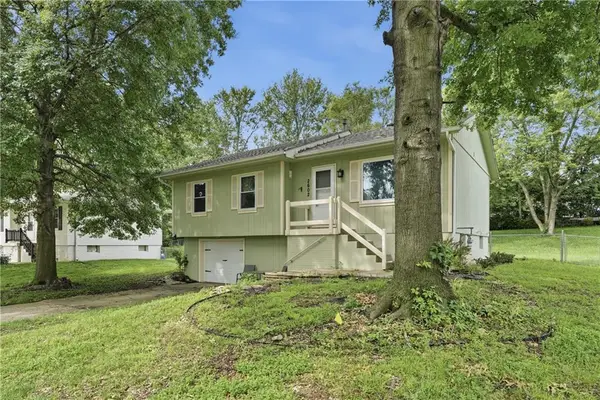 2602 Leewood Road, Harrisonville, MO 64701
