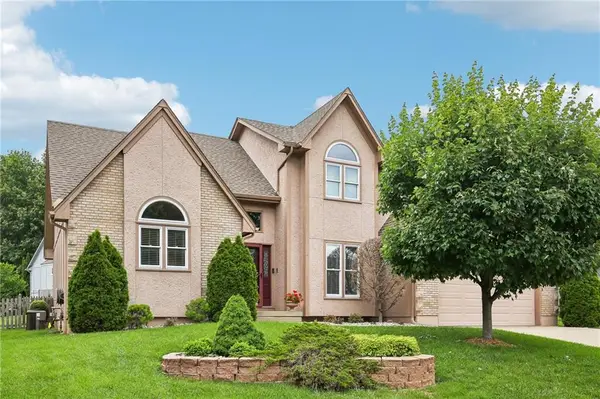 1083 NE Greenwood Court, Blue Springs, MO 64014