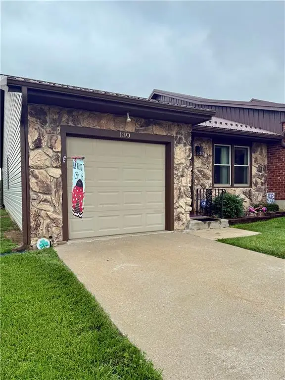 130 N Ryan's Way, Saint Joseph, MO 64506 - #1
