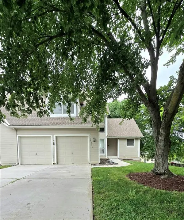 15416 Floyd Street, Overland Park, KS 66223