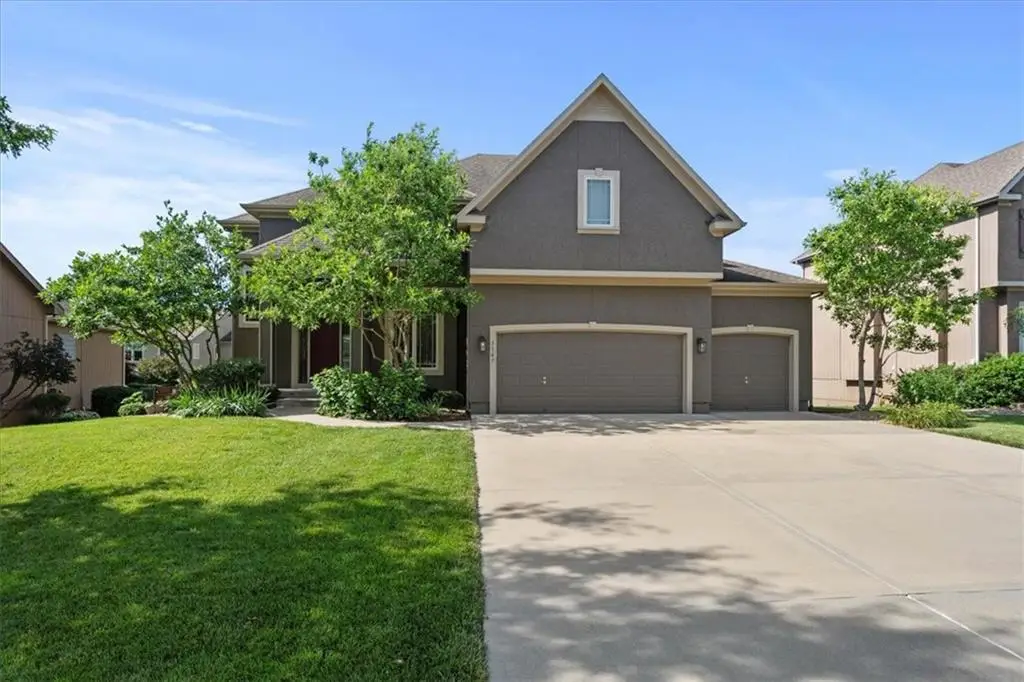 3107 W 155th Terrace, Overland Park, KS 66224 - #1