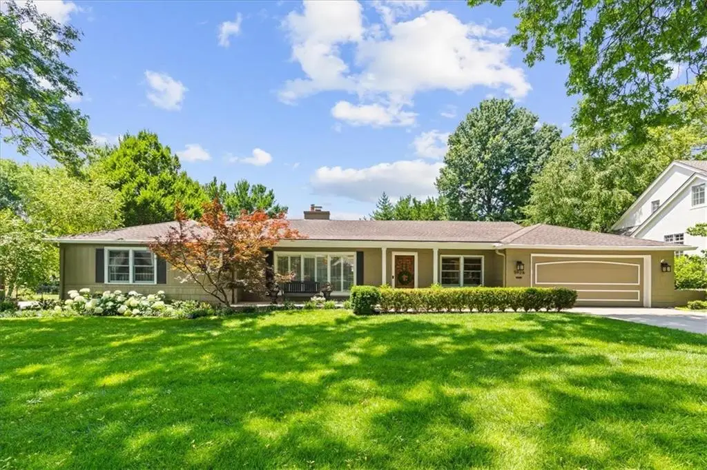 5926 Howe Drive, Fairway, KS 66205 - #1