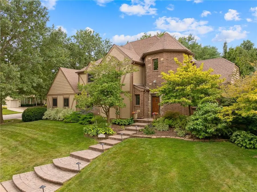 12401 W 110th Terrace, Overland Park, KS 66210 - #2