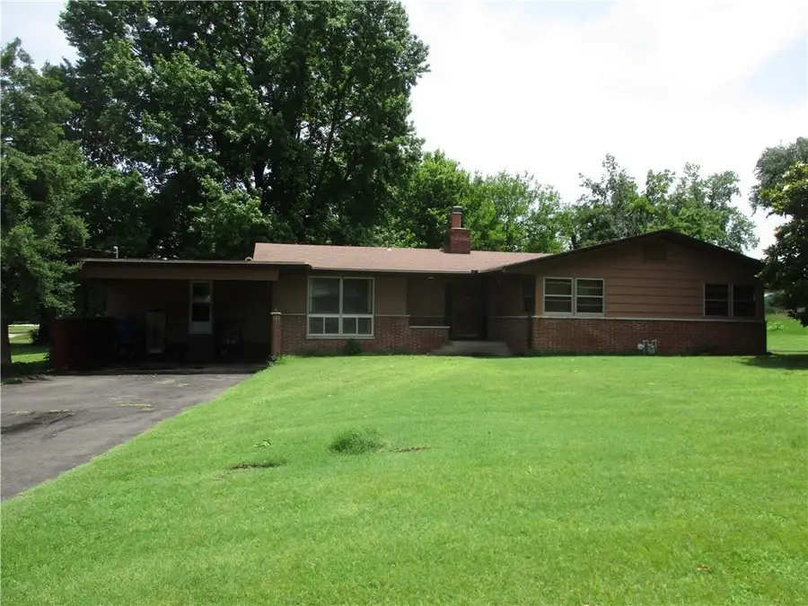 1816 Cherokee Avenue, Baxter Springs, KS 66713 - #2