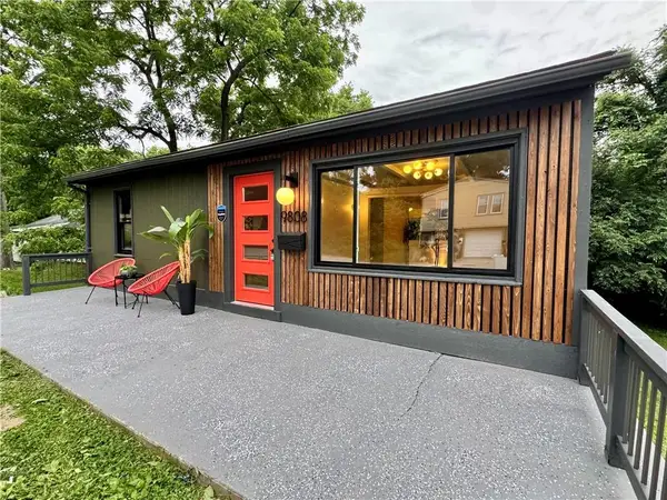 9808 E 22nd Street S, Independence, MO 64052