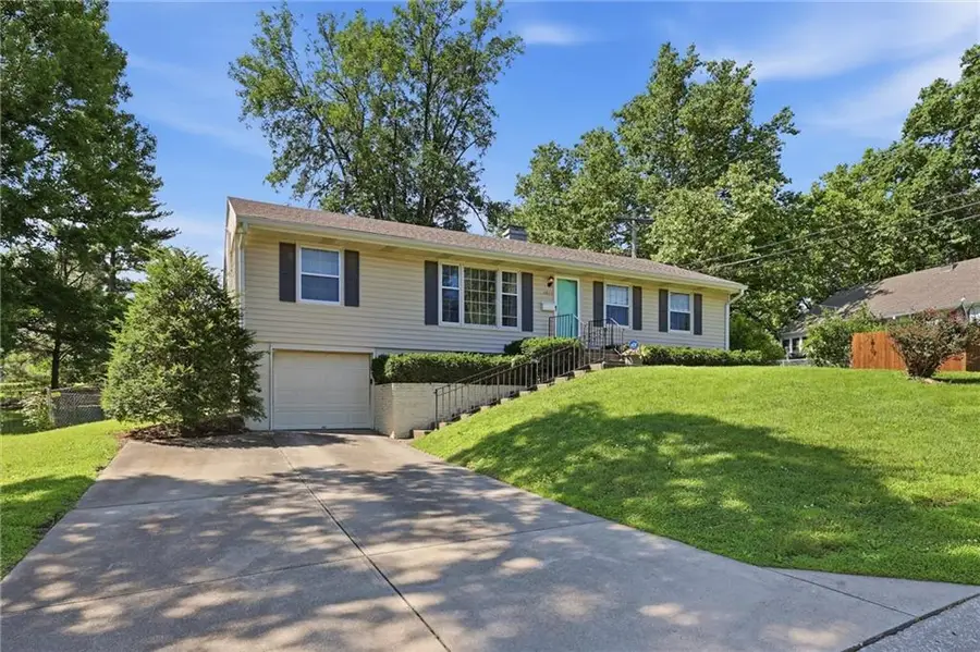 3815 NE 51st Terrace, Kansas City, MO 64119 - #2