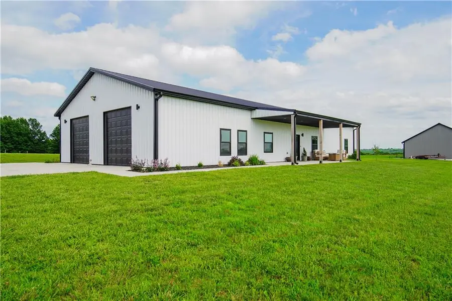 8009 S Enochs Mills Road, Grain Valley, MO 64029 - #2