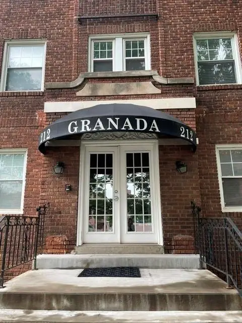 212 Emanual Cleaver Boulevard E, Kansas City, MO 64112 - #1