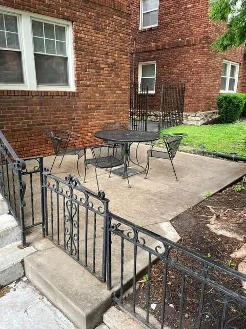 212 Emanual Cleaver Boulevard E, Kansas City, MO 64112 - #2