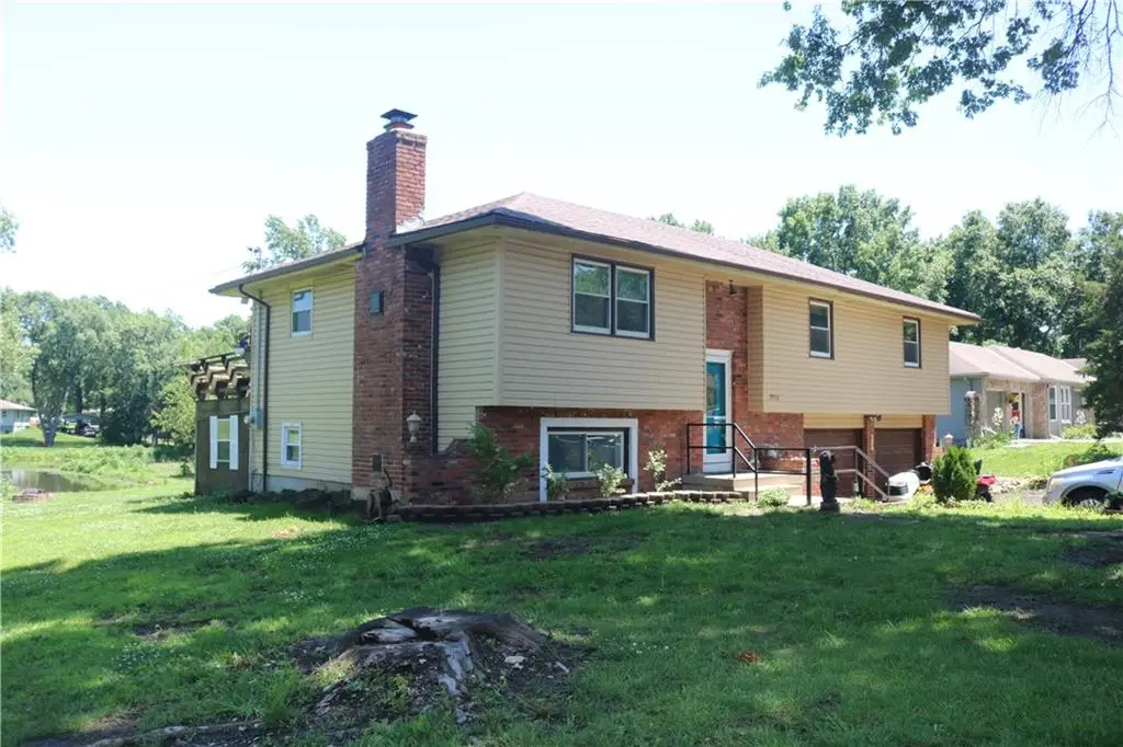 19350 Foster Street, Stilwell, KS 66085 - #1