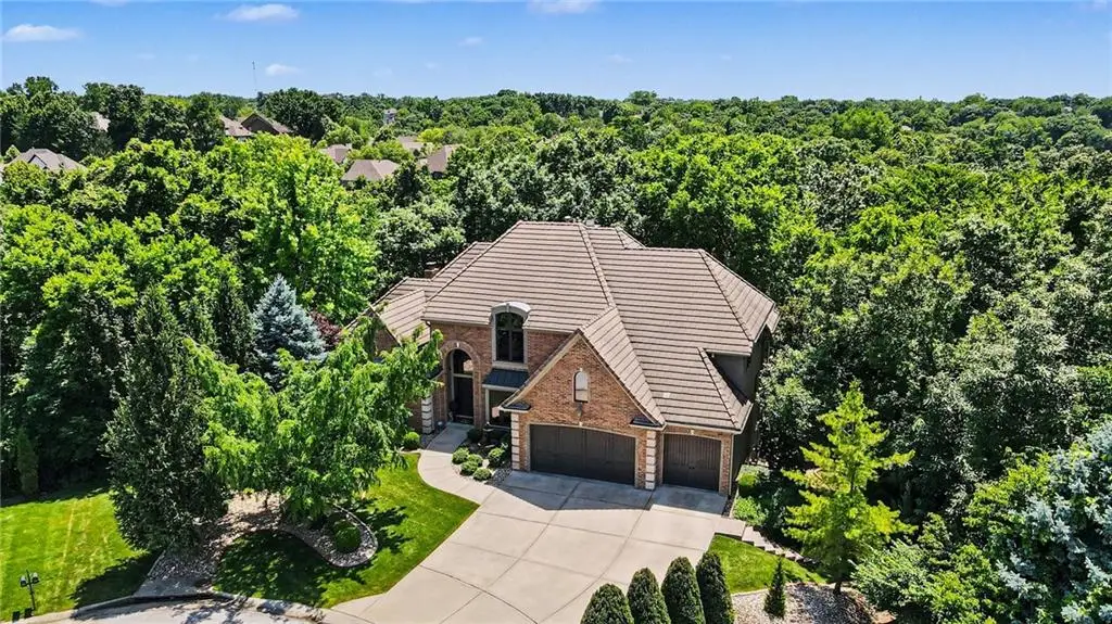 6104 Timberidge Court, Parkville, MO 64152 - #1