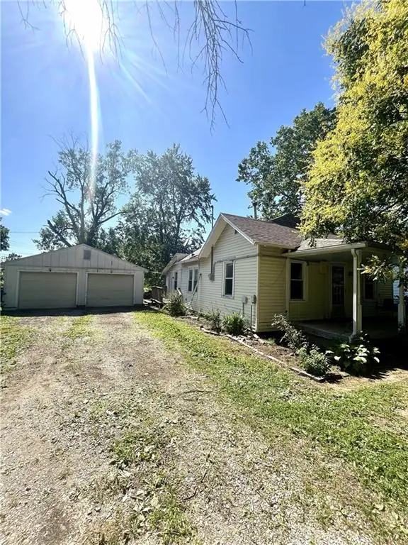 202 Hunt Street, Wellsville, KS 66092