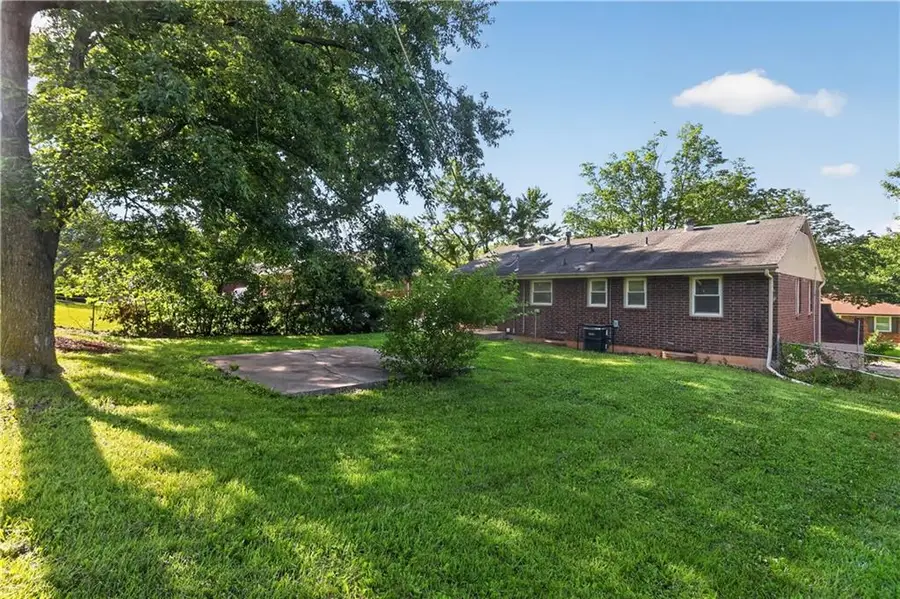 8608 E 58th Street, Kansas City, MO 64129 - #2