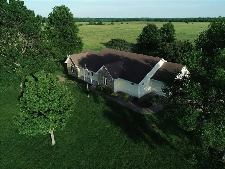 30919 W 363rd Street, Osawatomie, KS 66064 - #3