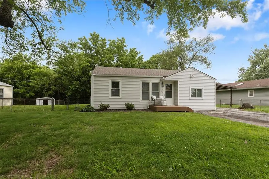 8106 NW Mo-9 Highway, Parkville, MO 64152 - #2